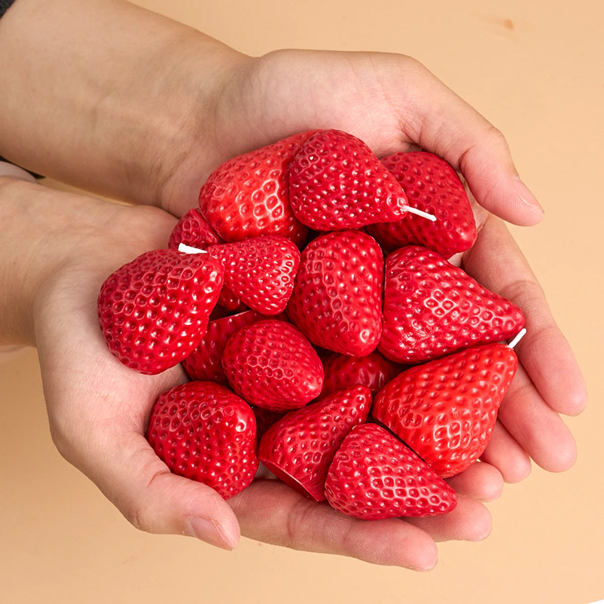 3D Strawberry Aromatherapy Candle Silicone Mold For DIY Handmade Romantic Scented Valentines Day Gift And Home Decor