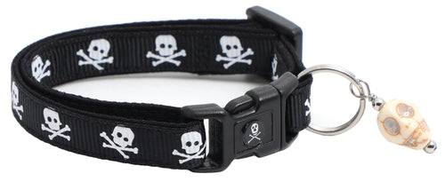 Skulls and Crossbones on Black Cat Collar