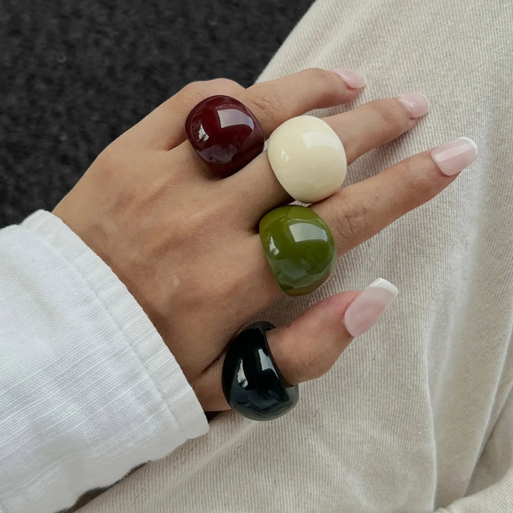 Ingemark 4 Colors Boho Kpop Resin Acrylic Irregular Finger Rings for
