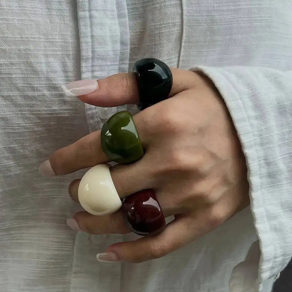 Ingemark 4 Colors Boho Kpop Resin Acrylic Irregular Finger Rings for