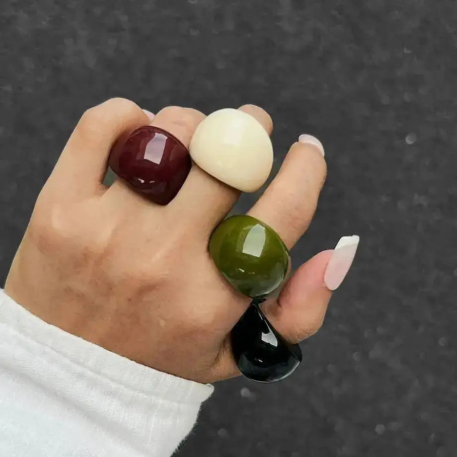 Ingemark 4 Colors Boho Kpop Resin Acrylic Irregular Finger Rings for