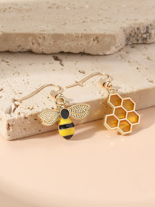 2 Pieces Insect Yellow Bee Earrings Women Simple Fashion Casual