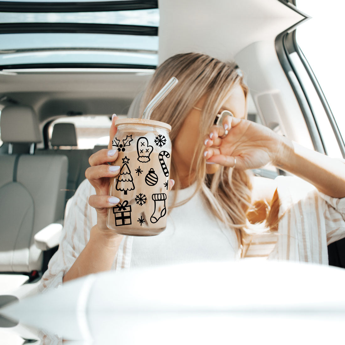 Vintage Christmas Can Cup 17oz Limited Edition For Retro Christmas Lovers Gothic Mystic Nostalgia